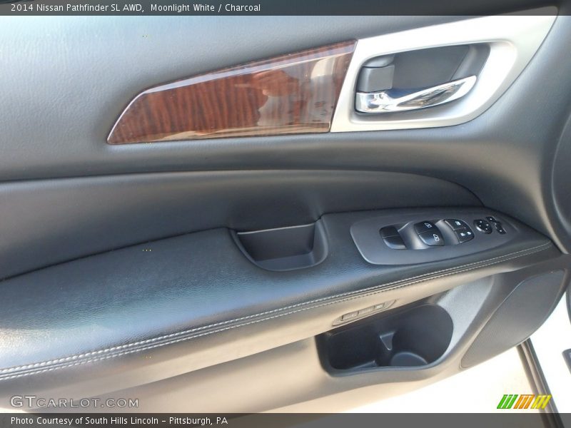Moonlight White / Charcoal 2014 Nissan Pathfinder SL AWD