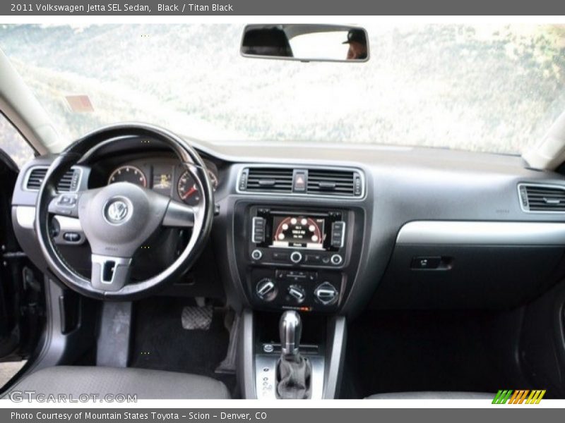 Black / Titan Black 2011 Volkswagen Jetta SEL Sedan