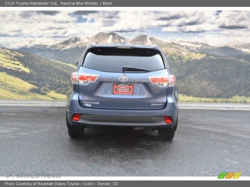 Nautical Blue Metallic / Black 2016 Toyota Highlander XLE