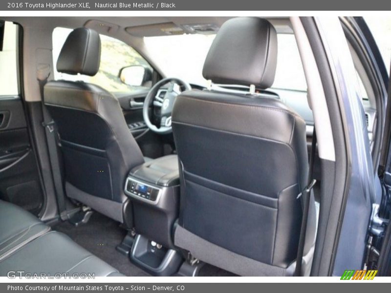 Nautical Blue Metallic / Black 2016 Toyota Highlander XLE