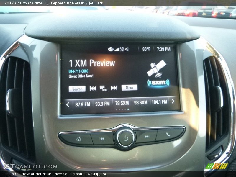 Pepperdust Metallic / Jet Black 2017 Chevrolet Cruze LT