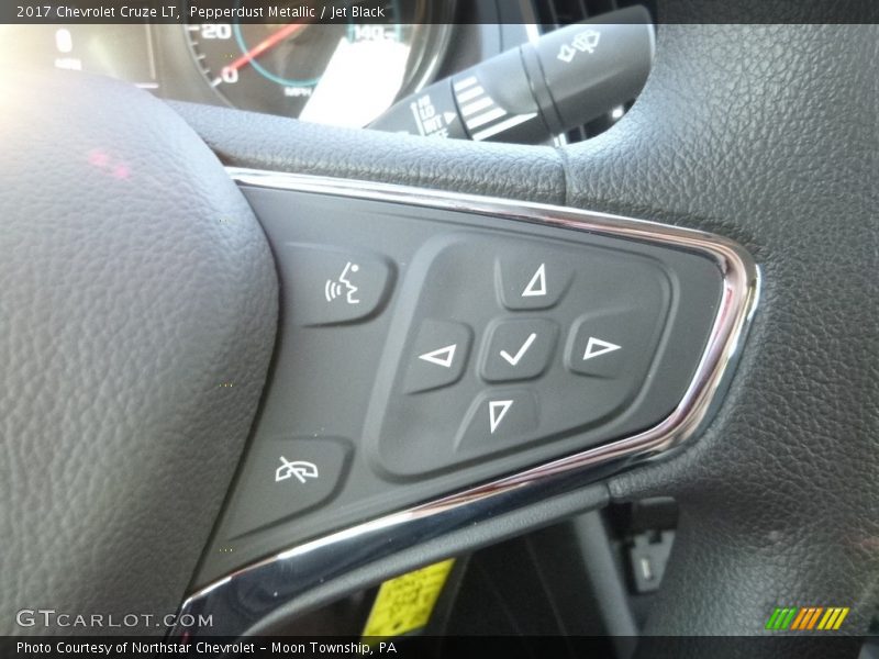 Pepperdust Metallic / Jet Black 2017 Chevrolet Cruze LT
