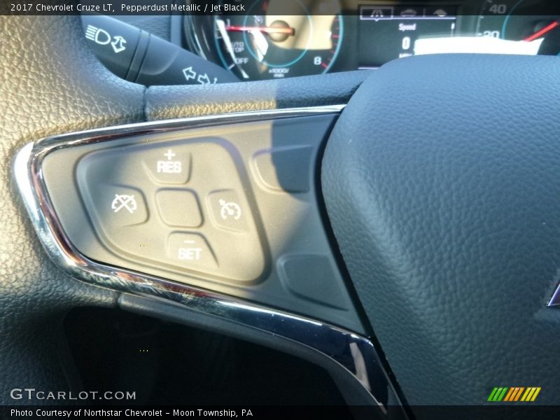 Pepperdust Metallic / Jet Black 2017 Chevrolet Cruze LT
