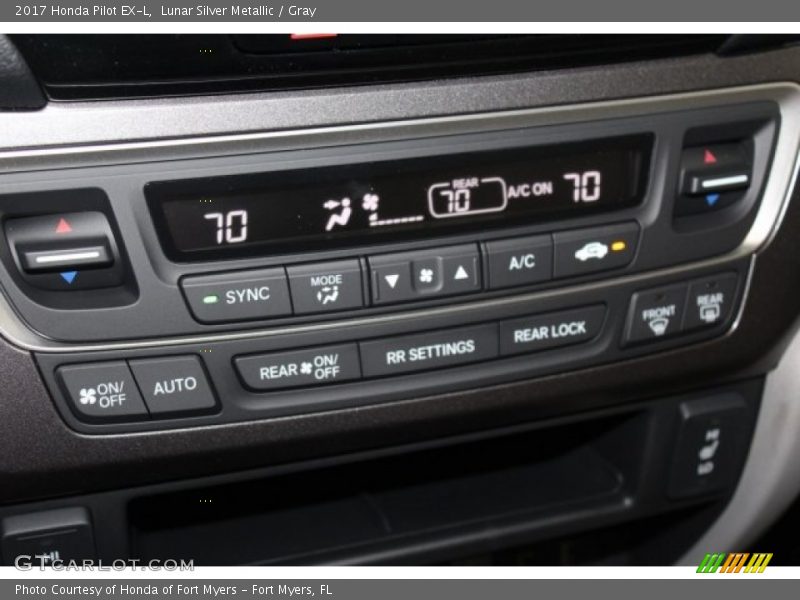 Lunar Silver Metallic / Gray 2017 Honda Pilot EX-L