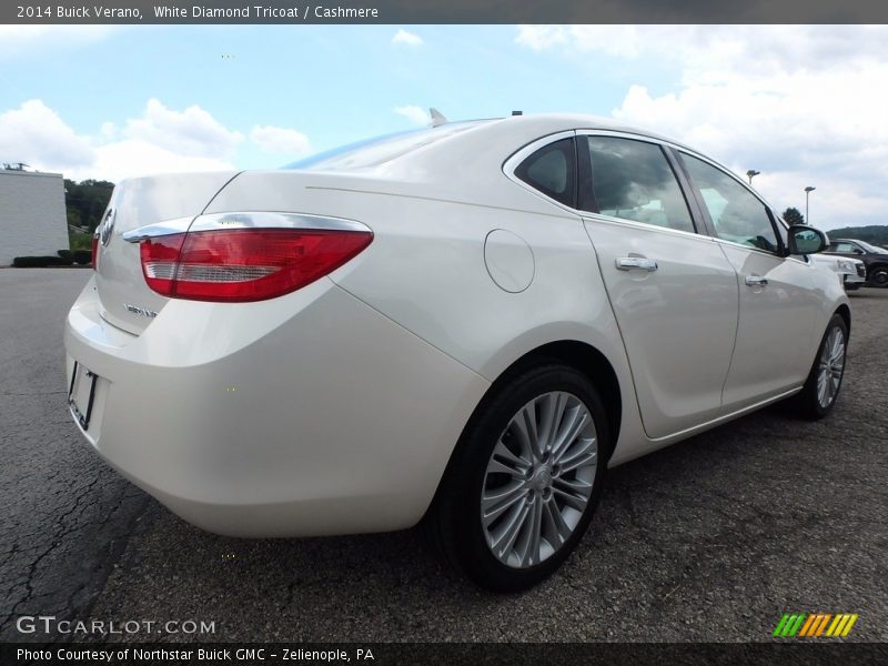 White Diamond Tricoat / Cashmere 2014 Buick Verano