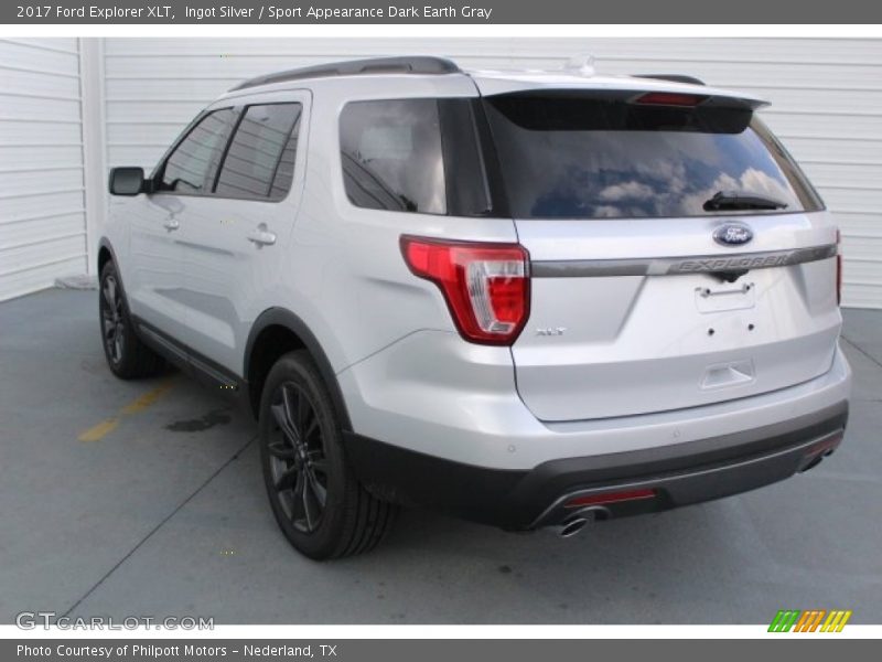 Ingot Silver / Sport Appearance Dark Earth Gray 2017 Ford Explorer XLT