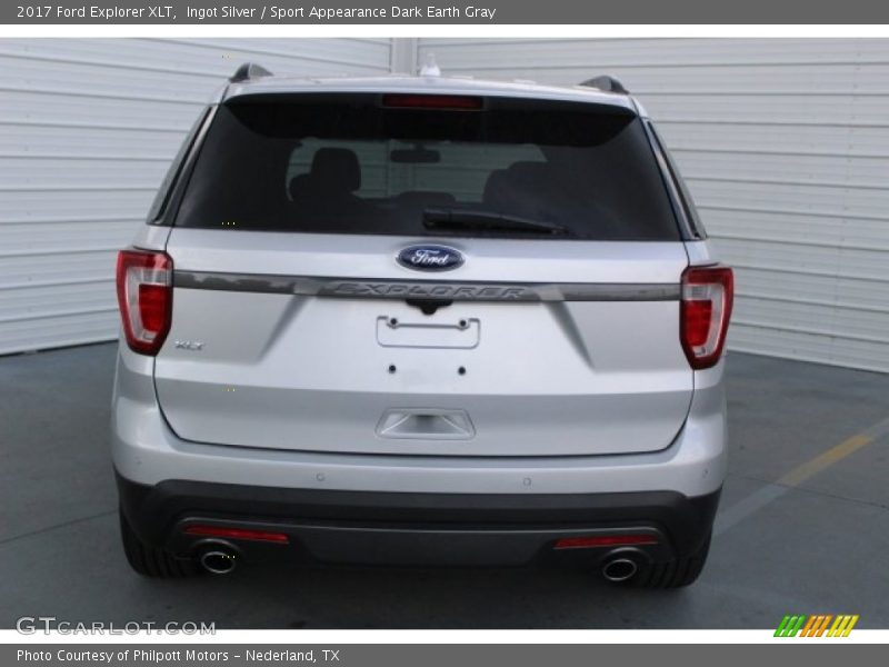 Ingot Silver / Sport Appearance Dark Earth Gray 2017 Ford Explorer XLT