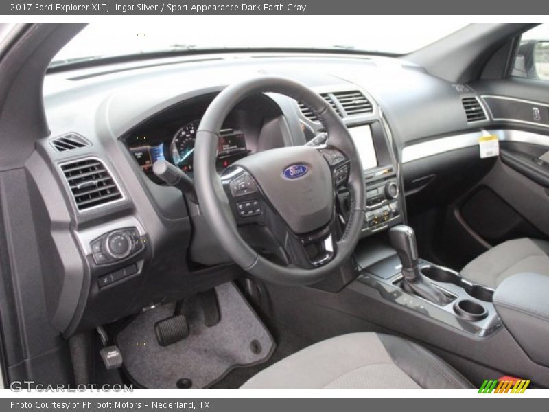 Ingot Silver / Sport Appearance Dark Earth Gray 2017 Ford Explorer XLT