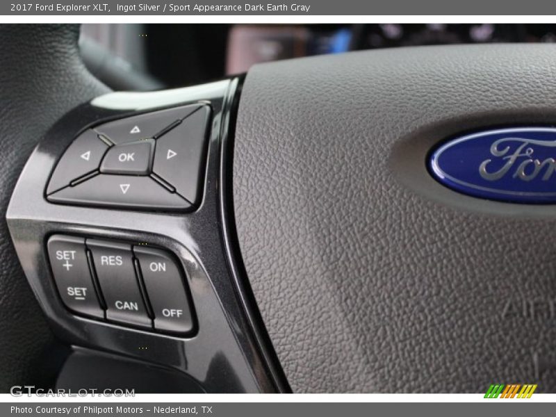 Ingot Silver / Sport Appearance Dark Earth Gray 2017 Ford Explorer XLT