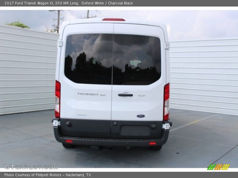 Oxford White / Charcoal Black 2017 Ford Transit Wagon XL 350 MR Long