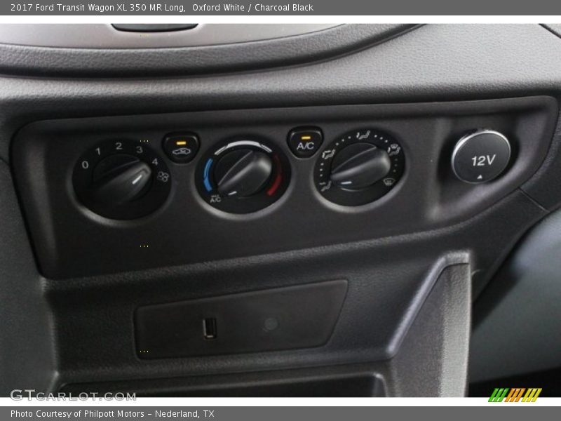 Oxford White / Charcoal Black 2017 Ford Transit Wagon XL 350 MR Long