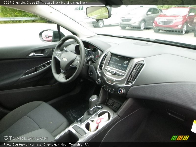 Mosaic Black Metallic / Jet Black 2017 Chevrolet Cruze LT