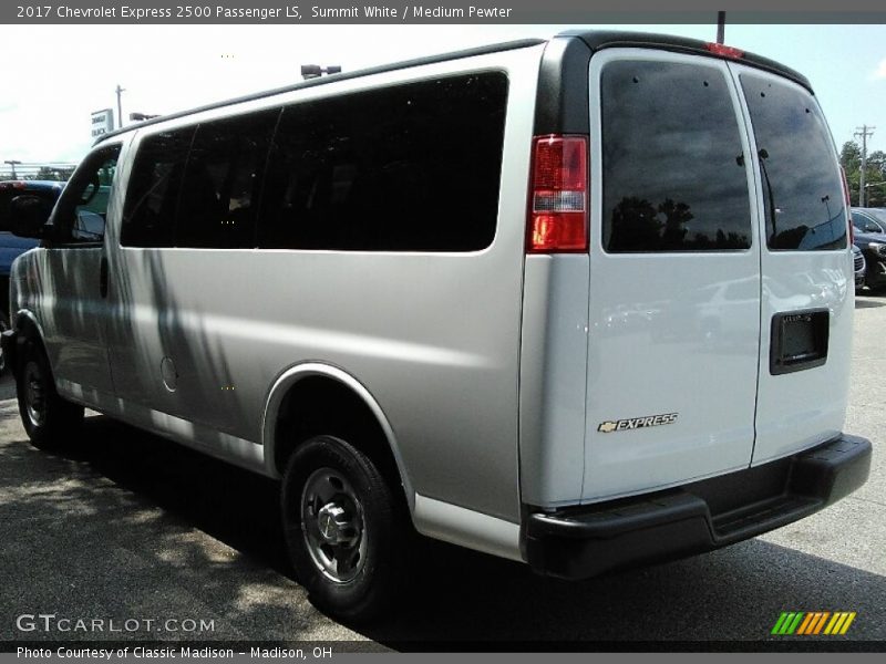 Summit White / Medium Pewter 2017 Chevrolet Express 2500 Passenger LS