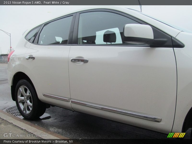 Pearl White / Gray 2013 Nissan Rogue S AWD