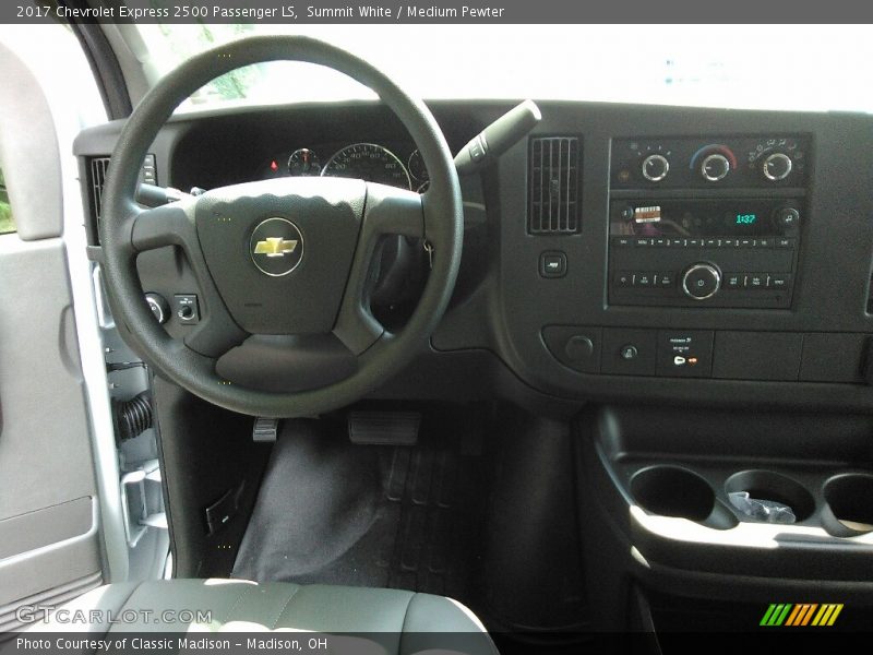 Summit White / Medium Pewter 2017 Chevrolet Express 2500 Passenger LS