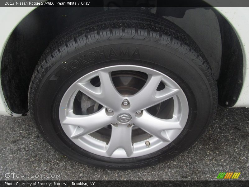 Pearl White / Gray 2013 Nissan Rogue S AWD