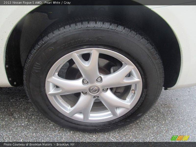 Pearl White / Gray 2013 Nissan Rogue S AWD