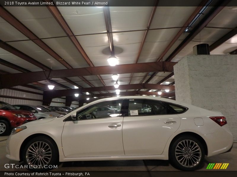 Blizzard White Pearl / Almond 2018 Toyota Avalon Limited
