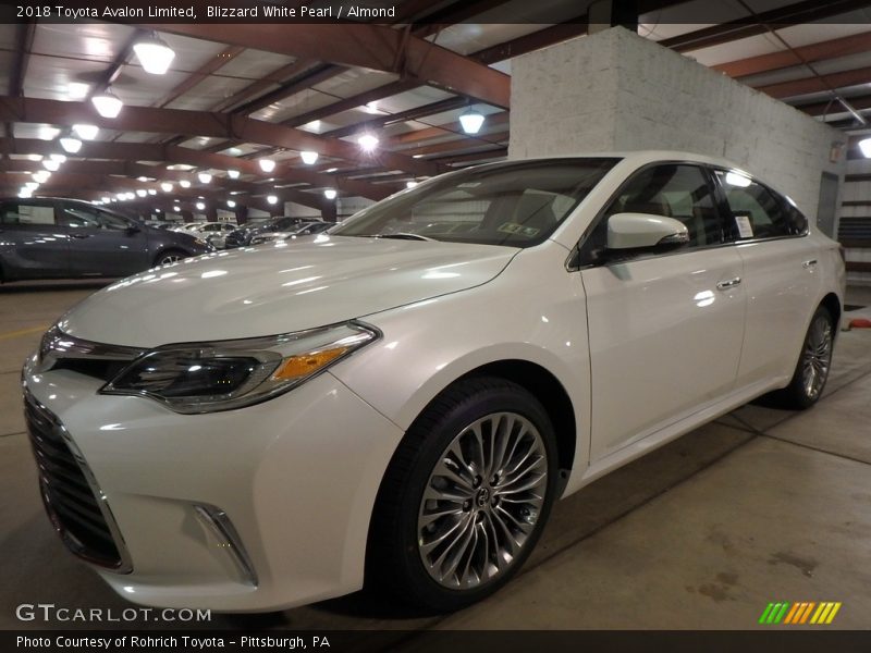 Blizzard White Pearl / Almond 2018 Toyota Avalon Limited