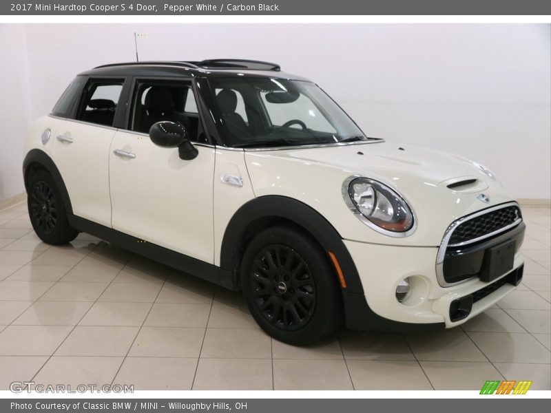Pepper White / Carbon Black 2017 Mini Hardtop Cooper S 4 Door