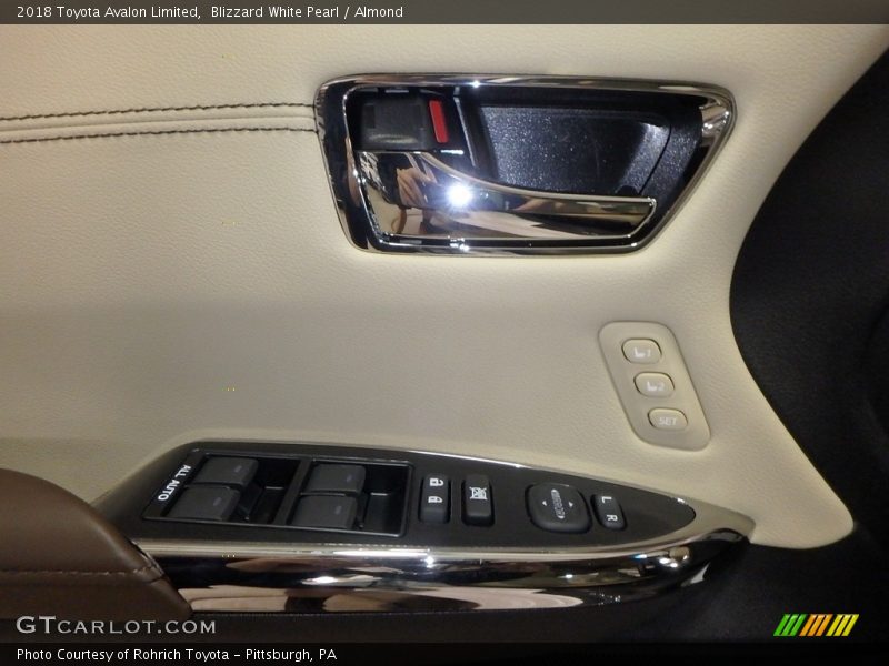 Blizzard White Pearl / Almond 2018 Toyota Avalon Limited