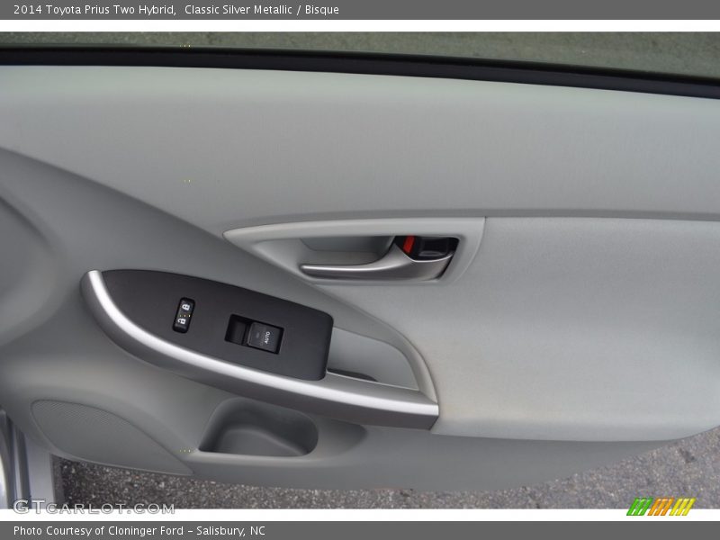 Classic Silver Metallic / Bisque 2014 Toyota Prius Two Hybrid