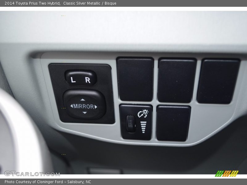 Classic Silver Metallic / Bisque 2014 Toyota Prius Two Hybrid