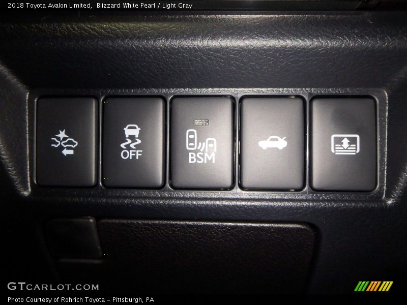 Blizzard White Pearl / Light Gray 2018 Toyota Avalon Limited