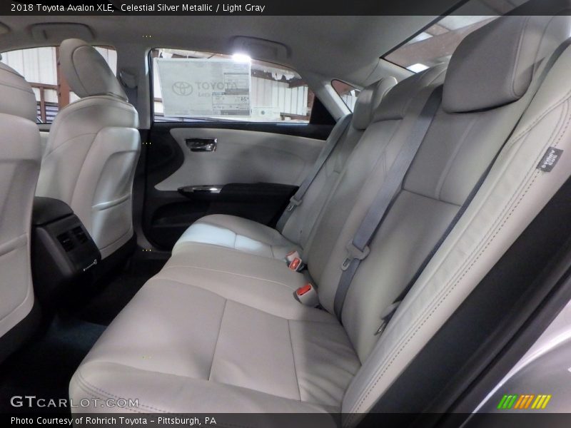 Celestial Silver Metallic / Light Gray 2018 Toyota Avalon XLE