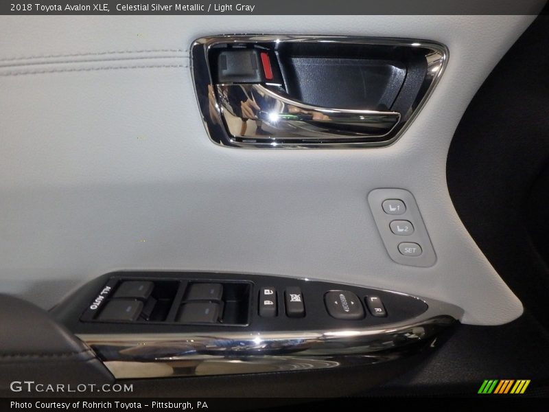 Celestial Silver Metallic / Light Gray 2018 Toyota Avalon XLE