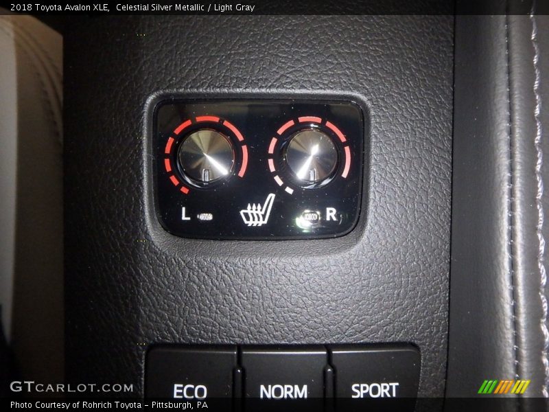 Celestial Silver Metallic / Light Gray 2018 Toyota Avalon XLE