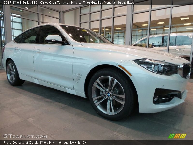 Mineral White Metallic / Venetian Beige/Black 2017 BMW 3 Series 330i xDrive Gran Turismo