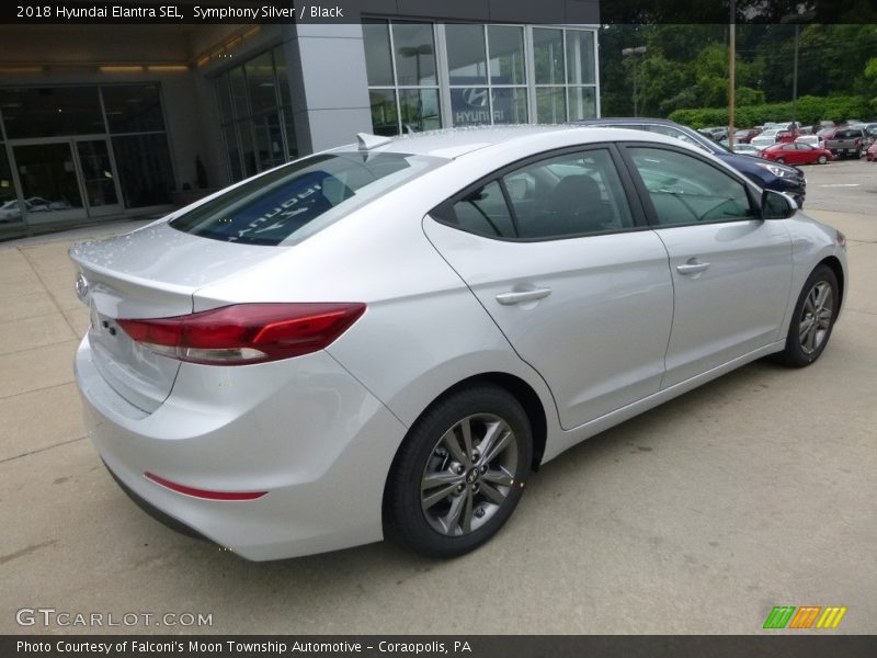 Symphony Silver / Black 2018 Hyundai Elantra SEL
