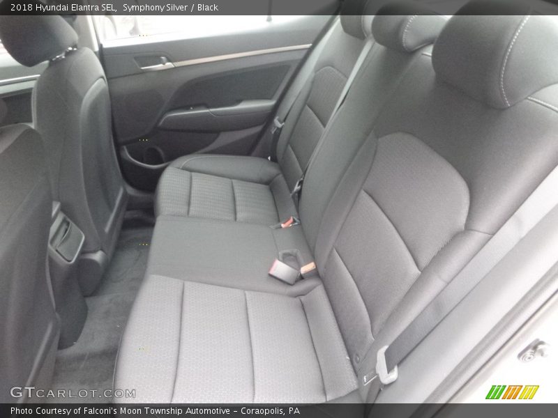 Symphony Silver / Black 2018 Hyundai Elantra SEL