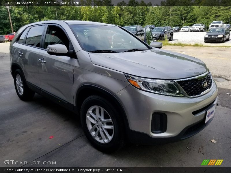 Titanium Silver / Black 2015 Kia Sorento LX