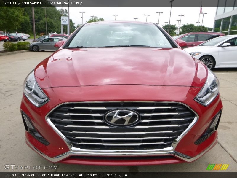 Scarlet Red / Gray 2018 Hyundai Sonata SE