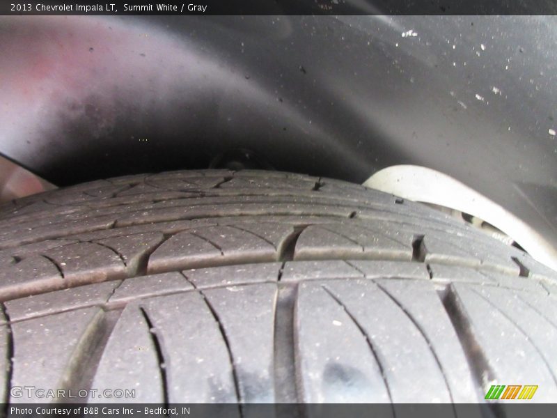 Summit White / Gray 2013 Chevrolet Impala LT
