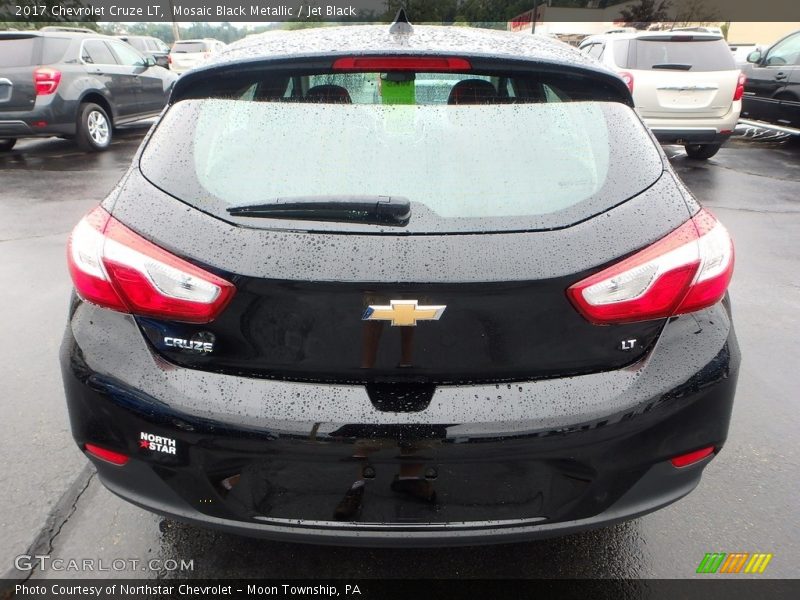 Mosaic Black Metallic / Jet Black 2017 Chevrolet Cruze LT