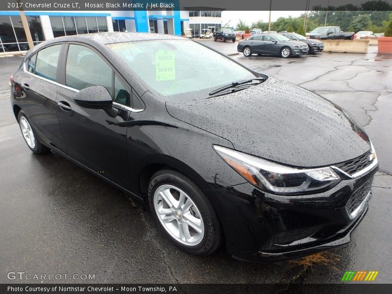 Mosaic Black Metallic / Jet Black 2017 Chevrolet Cruze LT