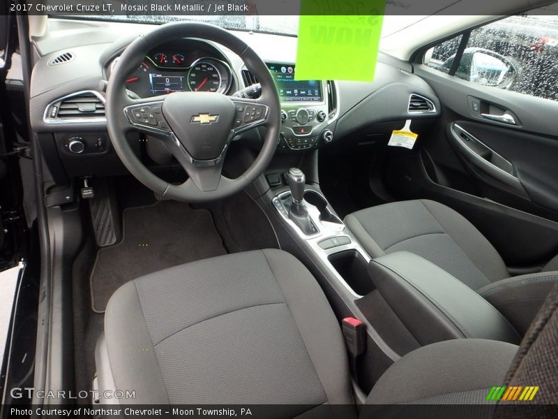 Mosaic Black Metallic / Jet Black 2017 Chevrolet Cruze LT