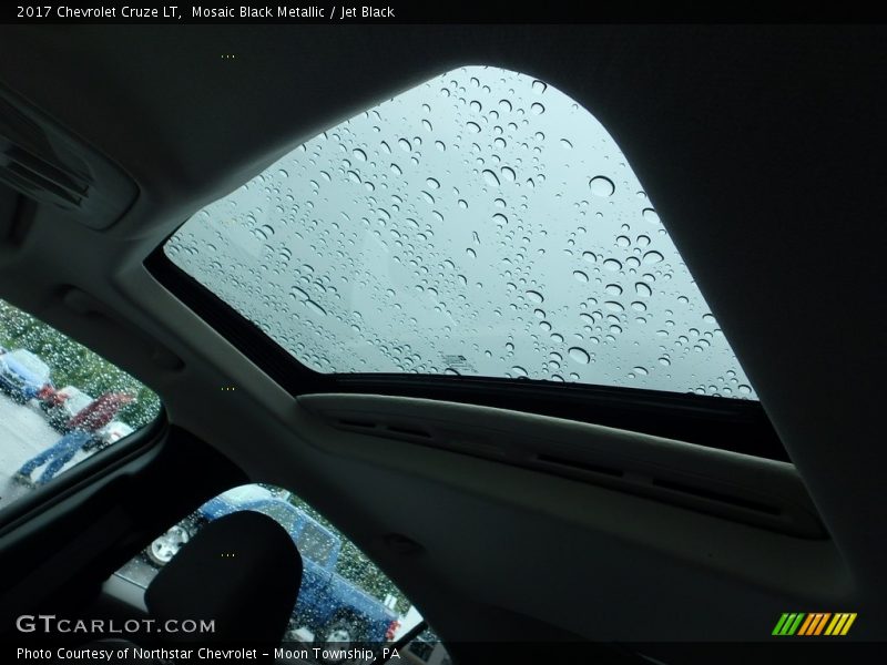 Mosaic Black Metallic / Jet Black 2017 Chevrolet Cruze LT