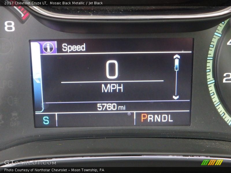 Mosaic Black Metallic / Jet Black 2017 Chevrolet Cruze LT