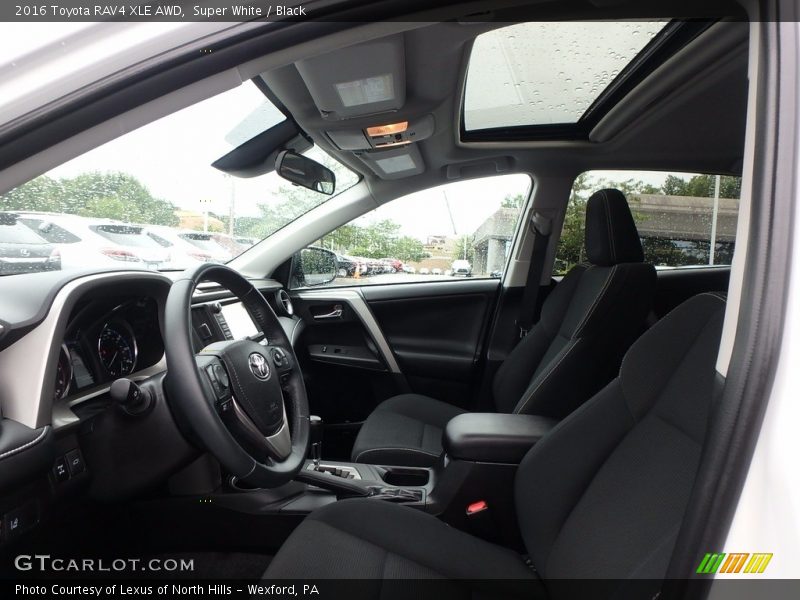 Super White / Black 2016 Toyota RAV4 XLE AWD