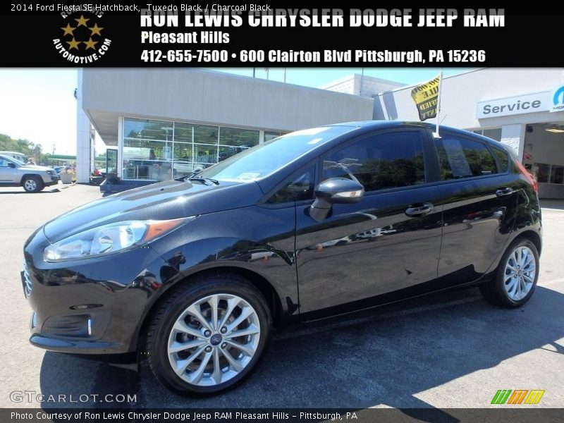 Tuxedo Black / Charcoal Black 2014 Ford Fiesta SE Hatchback