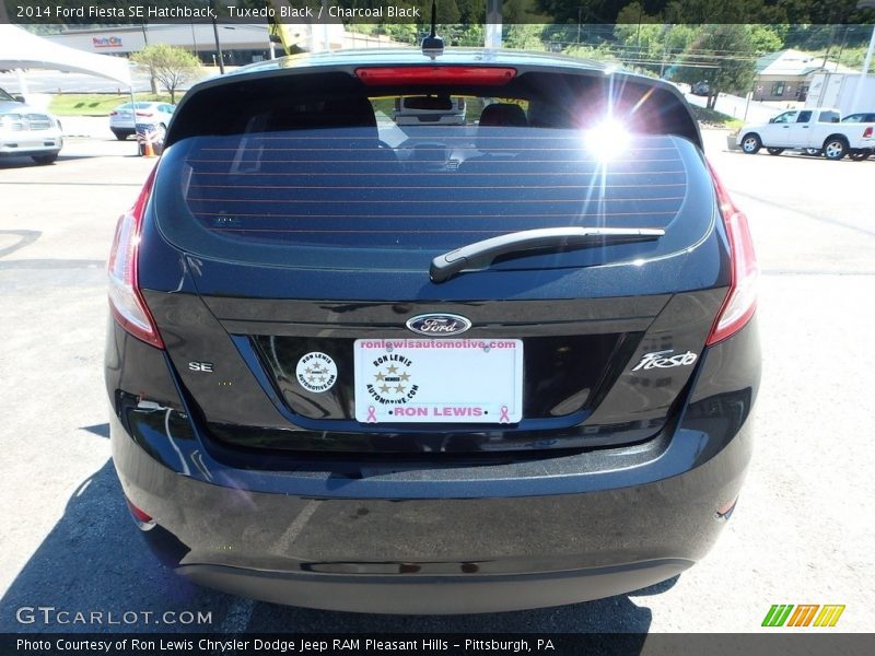 Tuxedo Black / Charcoal Black 2014 Ford Fiesta SE Hatchback