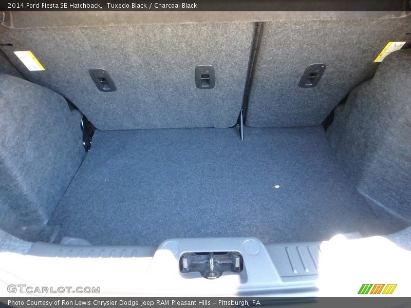 Tuxedo Black / Charcoal Black 2014 Ford Fiesta SE Hatchback