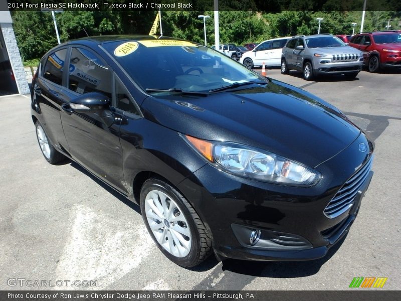 Tuxedo Black / Charcoal Black 2014 Ford Fiesta SE Hatchback