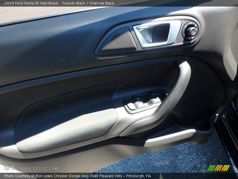 Tuxedo Black / Charcoal Black 2014 Ford Fiesta SE Hatchback