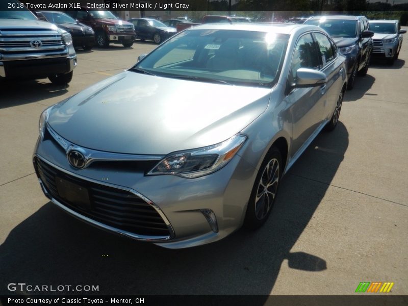 Celestial Silver Metallic / Light Gray 2018 Toyota Avalon XLE