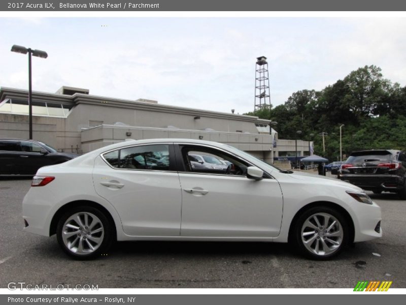 Bellanova White Pearl / Parchment 2017 Acura ILX
